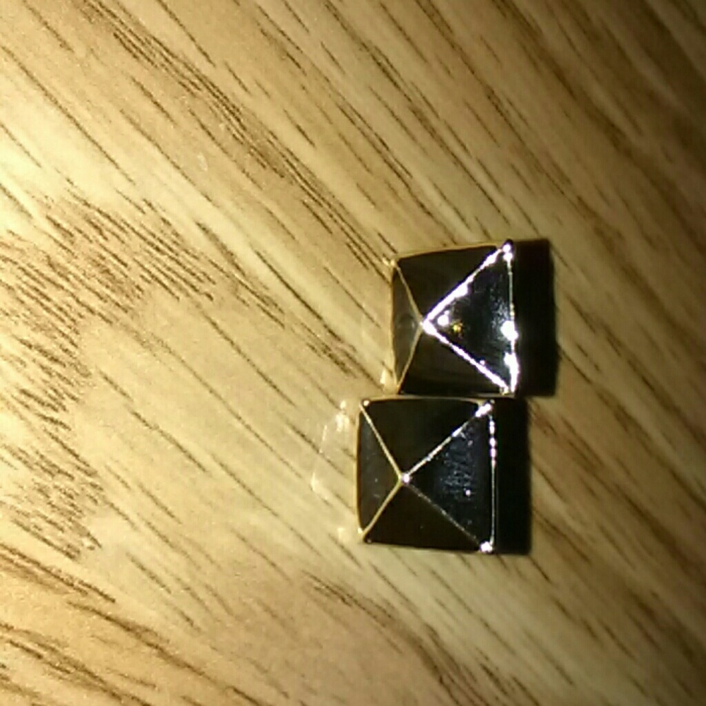 Black and gold earrings